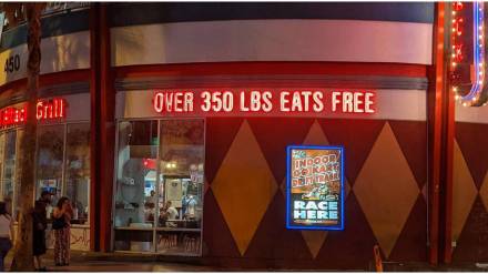 hospital themed restaurant in US criticised for offering free meals to customers over 158 kgs
