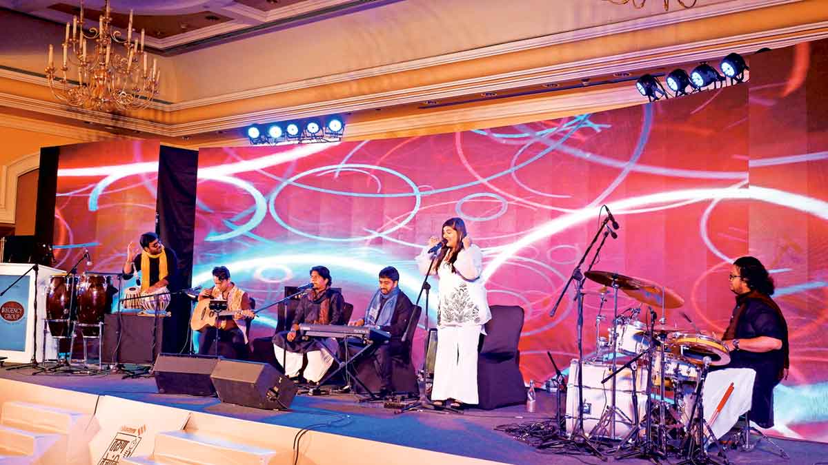 17 tarun tejankit honored minister bhupender yadav