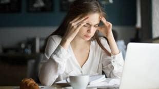 do you suffer headaches before and during your periods know the reason what is pmm