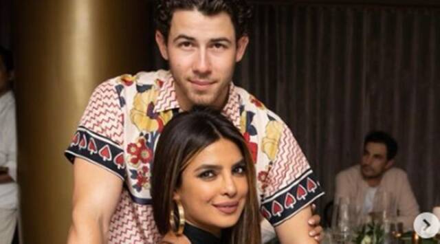 priyanka chopra nick jonas dating 15