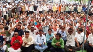 protest in dhule