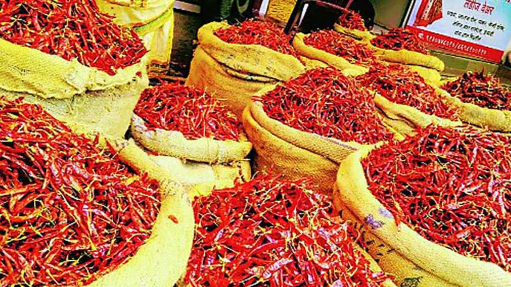 Red chilli prices down in apmc market