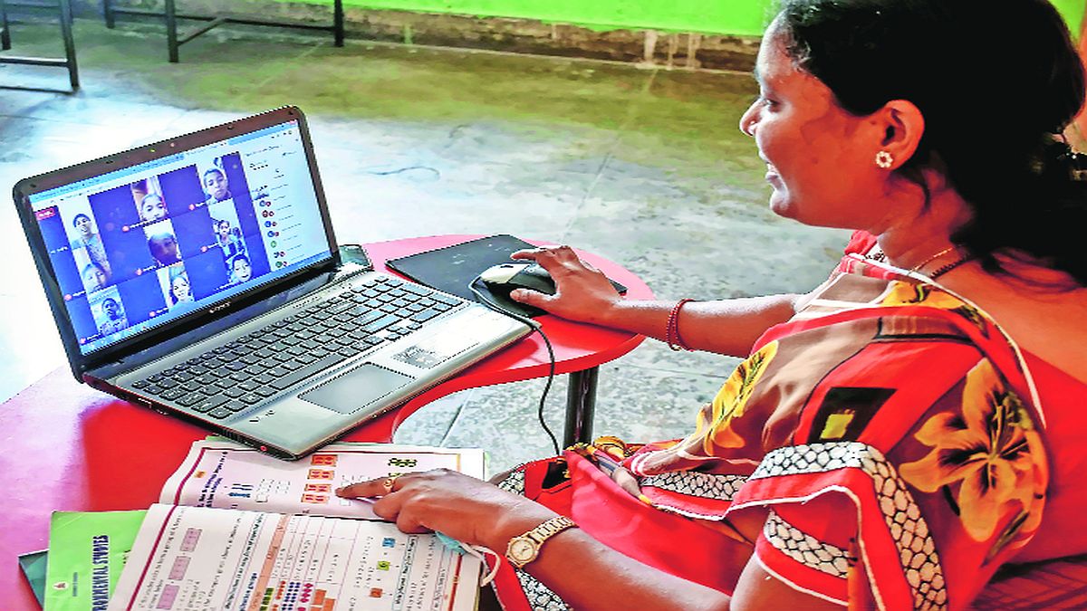 viva1 digital women