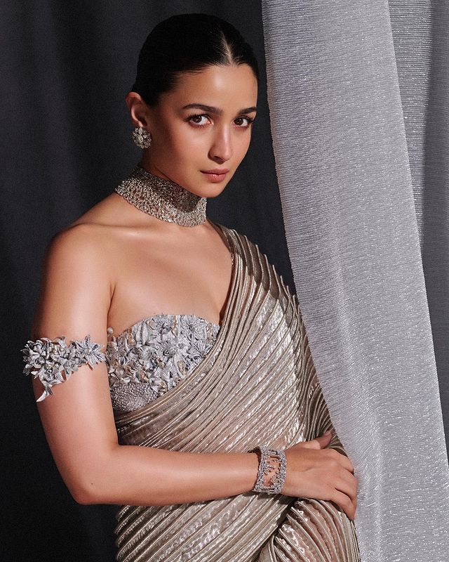  Alia Bhatt 