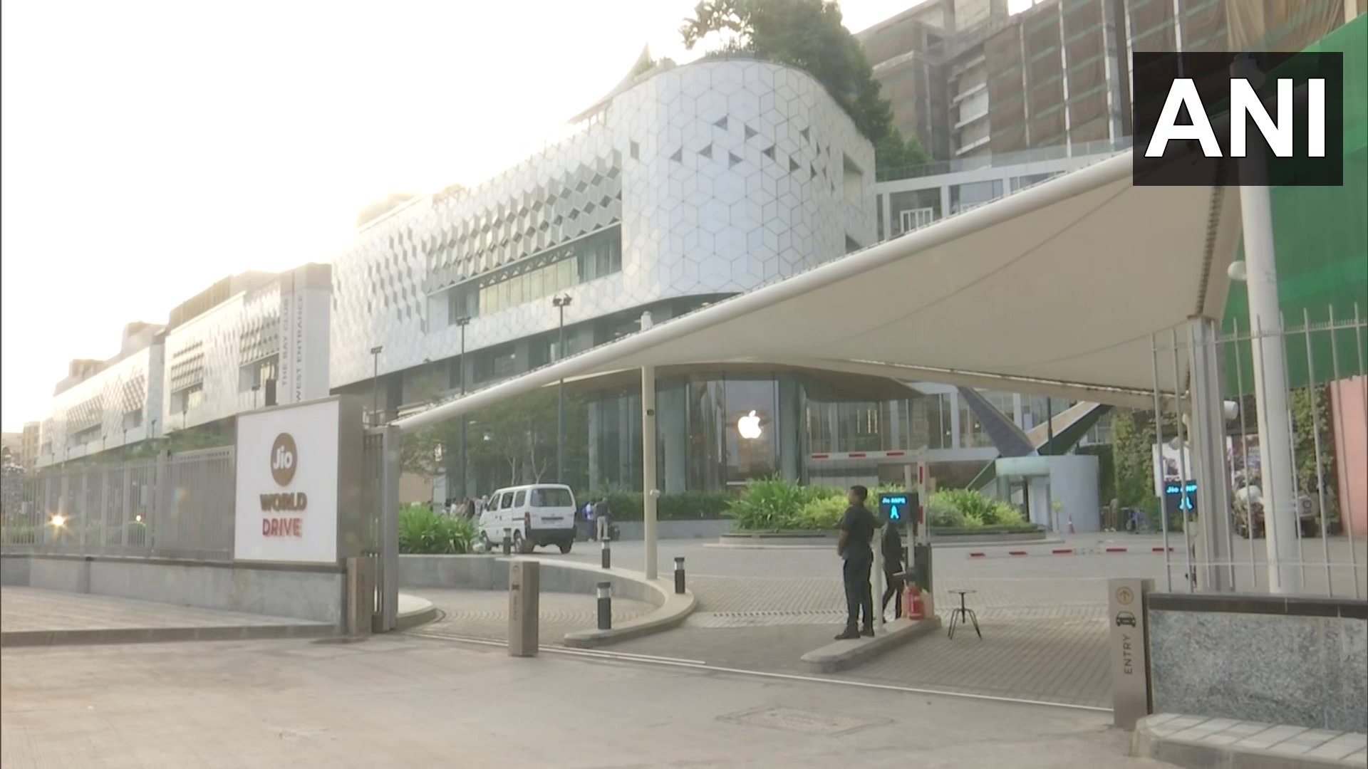 Apple First Retail Store in BKC Mumbai India