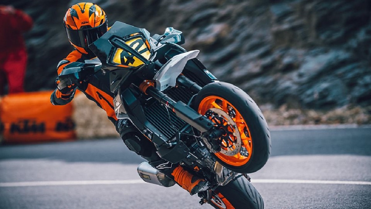 KTM 890 SMT India Launch Soon