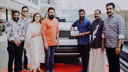 Mohanlal buys New Range Rover SUV