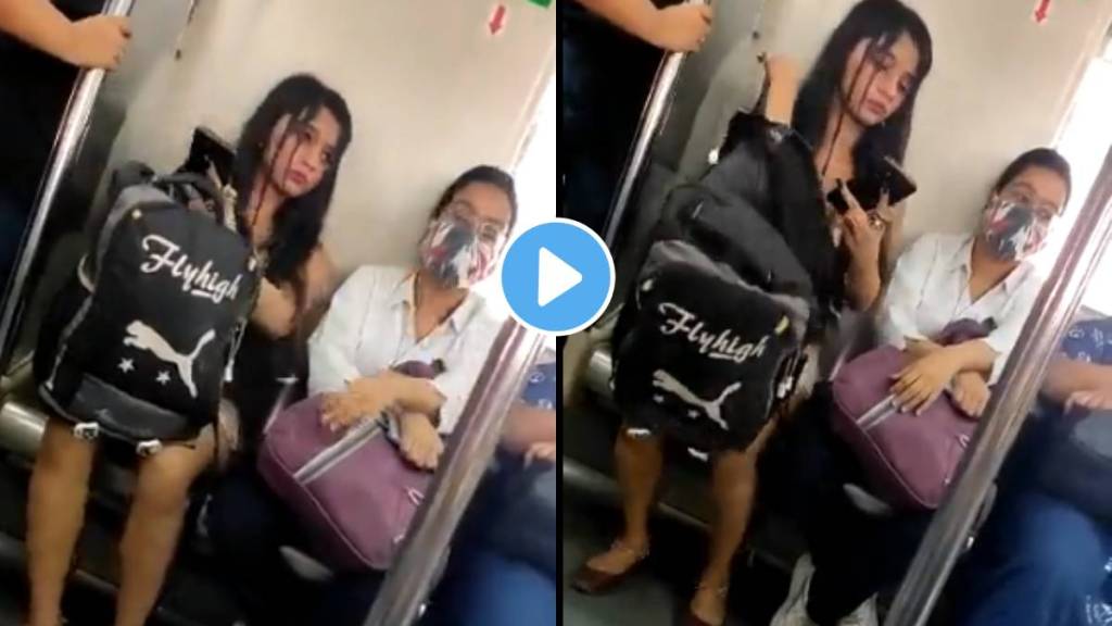 bold girl spotted in delhi metro