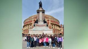 students violin Pune Royal Albert Hall