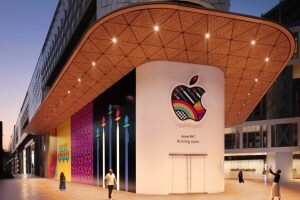 apple first retail store in india