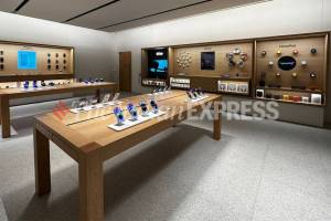 Inside the Apple Store in Delhi