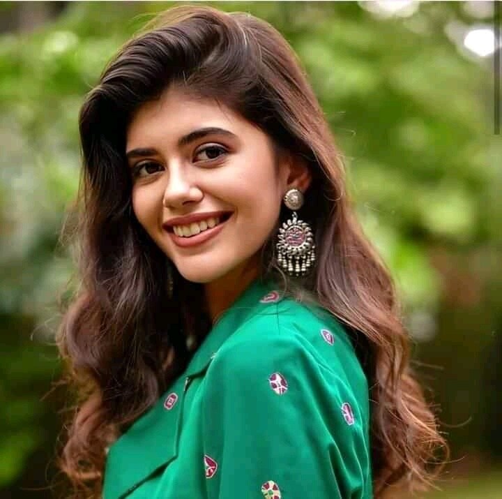 Sanjana Sanghi 