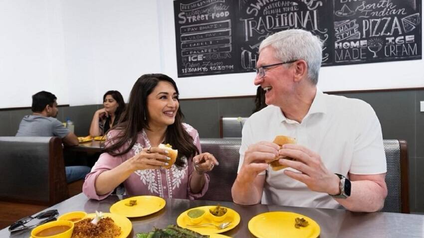 tim cook for inaugration of apple store in india