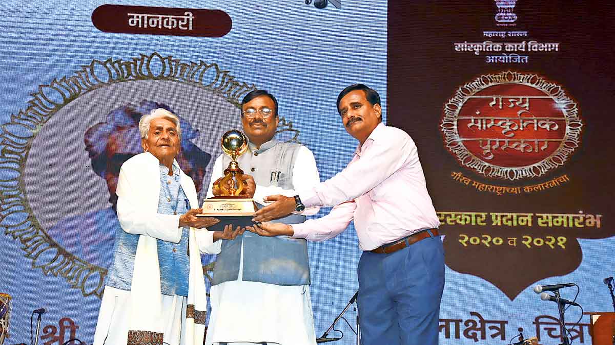 sudhir mungantiwar,