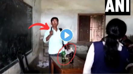 man enter in class with gun
