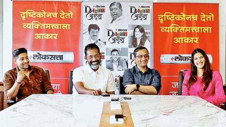 ghar banduk biryani director nagraj manjule with star cast in loksatta office for movie promotion