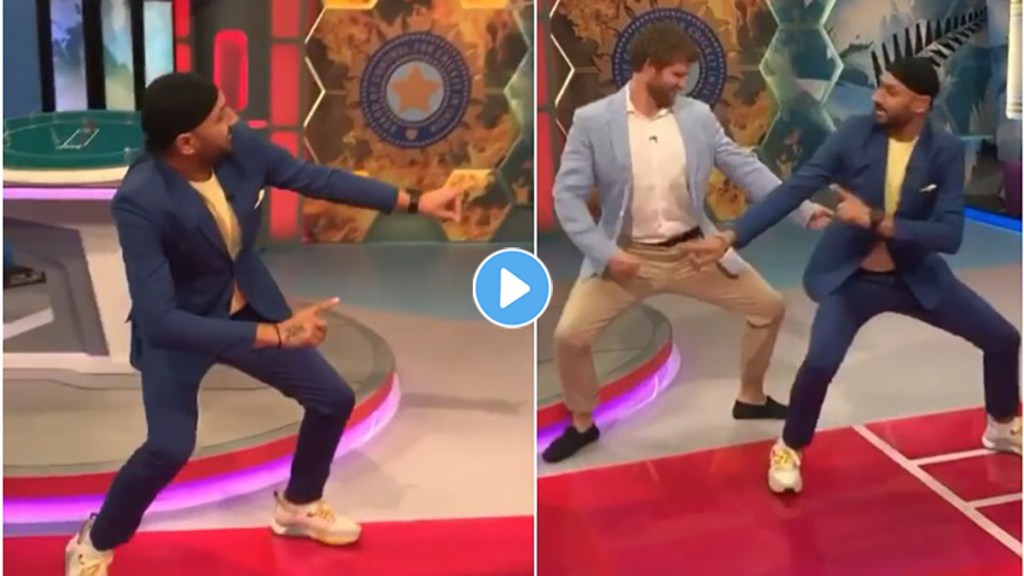 IPL Lungi Dance: Former Indian cricketer doing lungi dance during live show watch viral video of Harbhajan and Irfan
