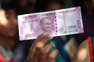 आज बदलली नाही, तर २ हजार रुपयांची नोट जाणार रद्दीत; RBI ने स्पष्टच सांगितलं 2000 Note Withdrawal