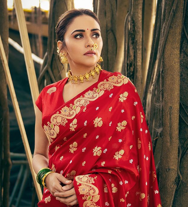 Amruta Khanvilkar 