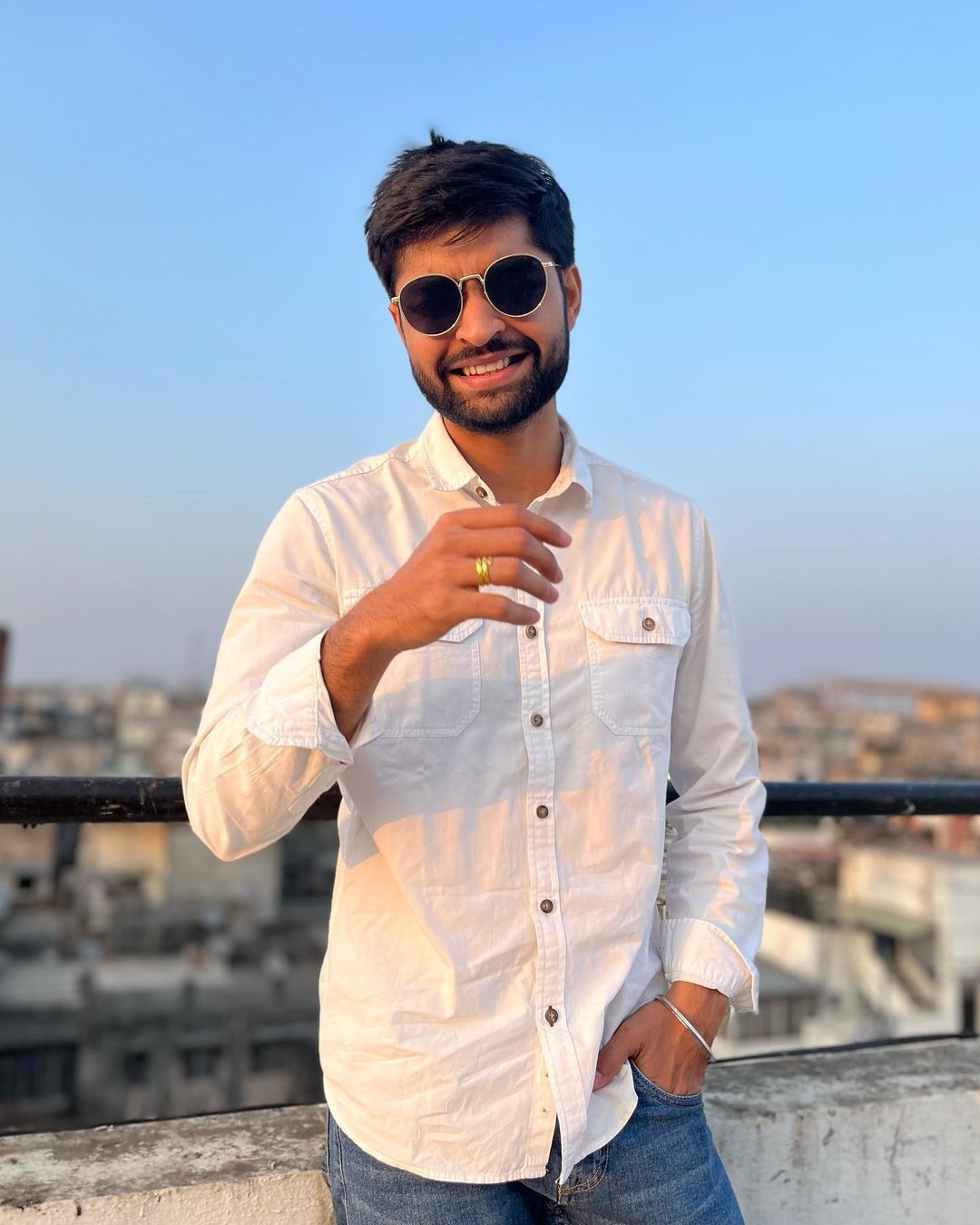 पानवाल्याचा मुलगा ते इन्स्टाग्राम स्टार; रील्सच्या विश्वात स्वतःची ओळख  निर्माण करणाऱ्या डॅनी पंडितचा थक्क करणारा प्रवास | social media influencer  and ...