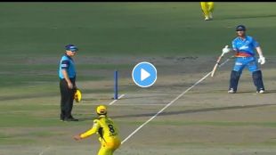 Funny Battle Between Ravindra Jadeja And Davis Warner