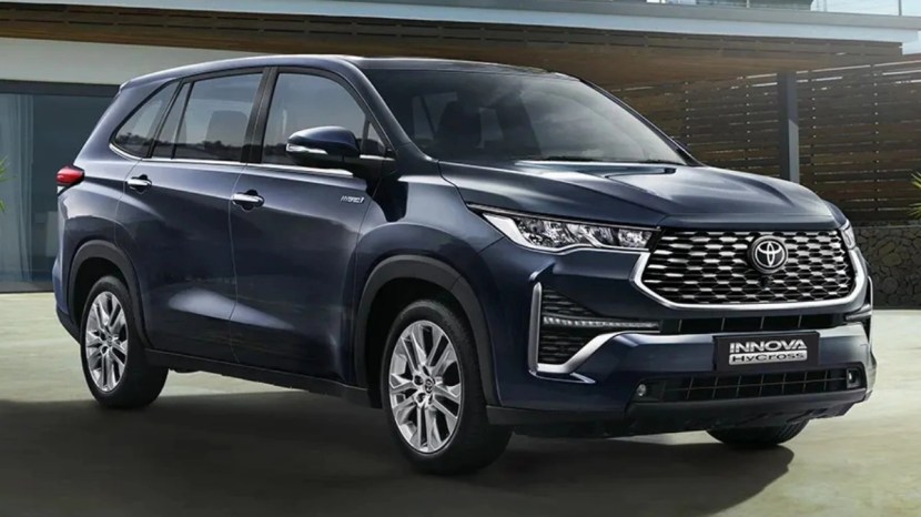 toyota innova hycross price hike in 27,000