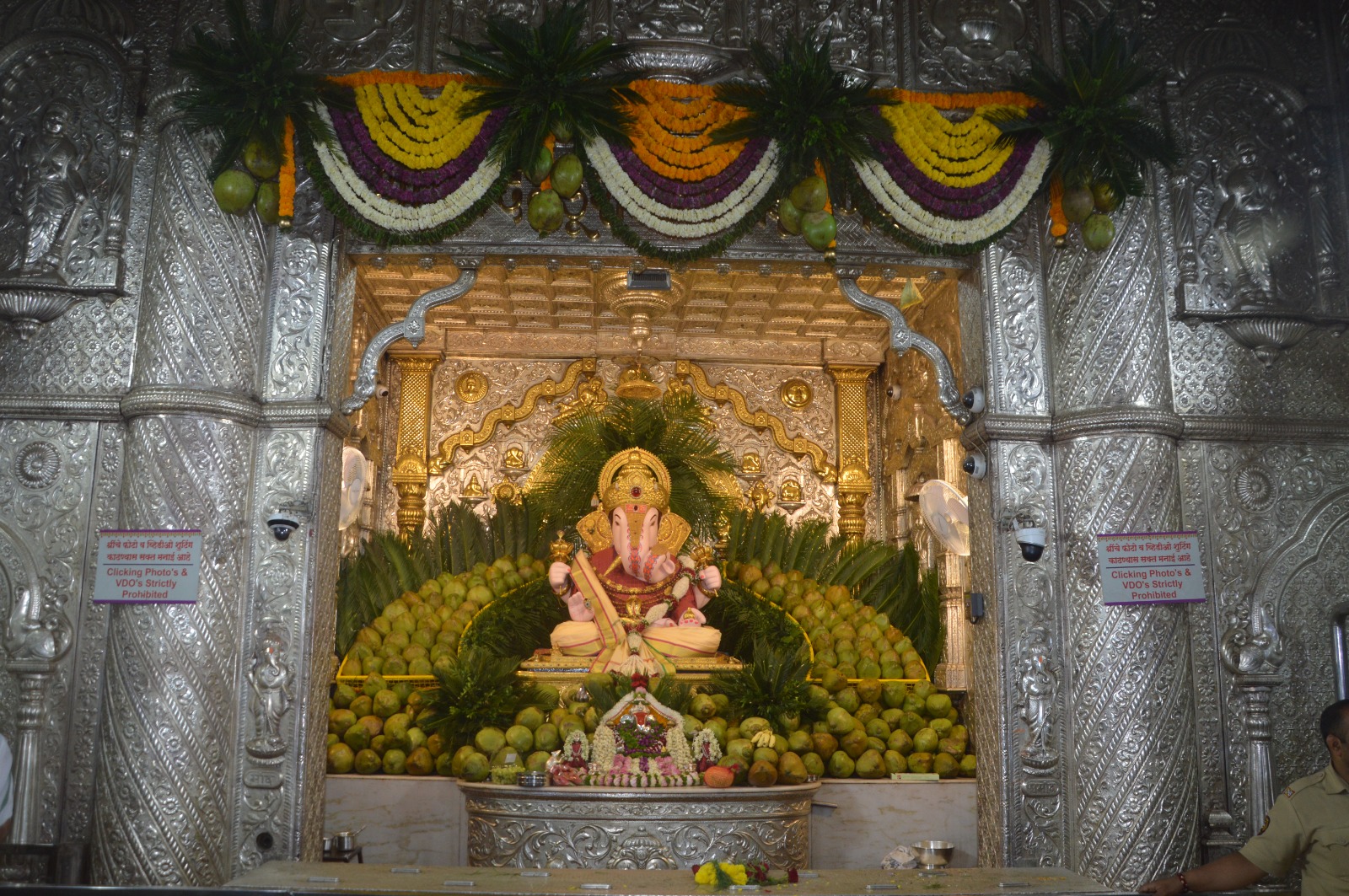 Shreemant Dagadusheth Halwai Ganapati Pune