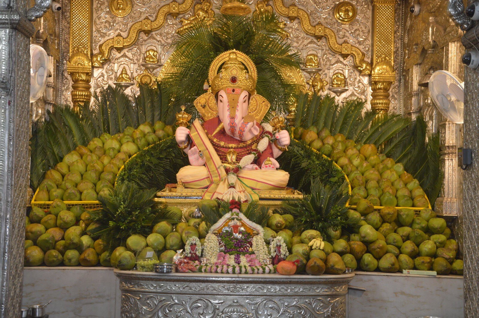 Shreemant Dagadusheth Halwai Ganapati Pune