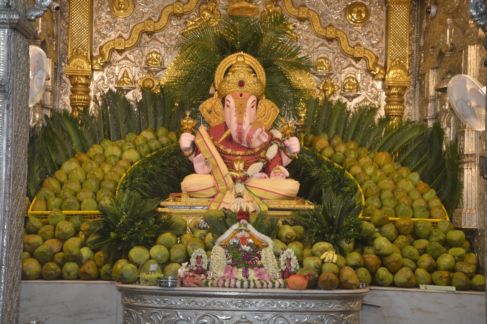 Shreemant Dagadusheth Halwai Ganapati Pune