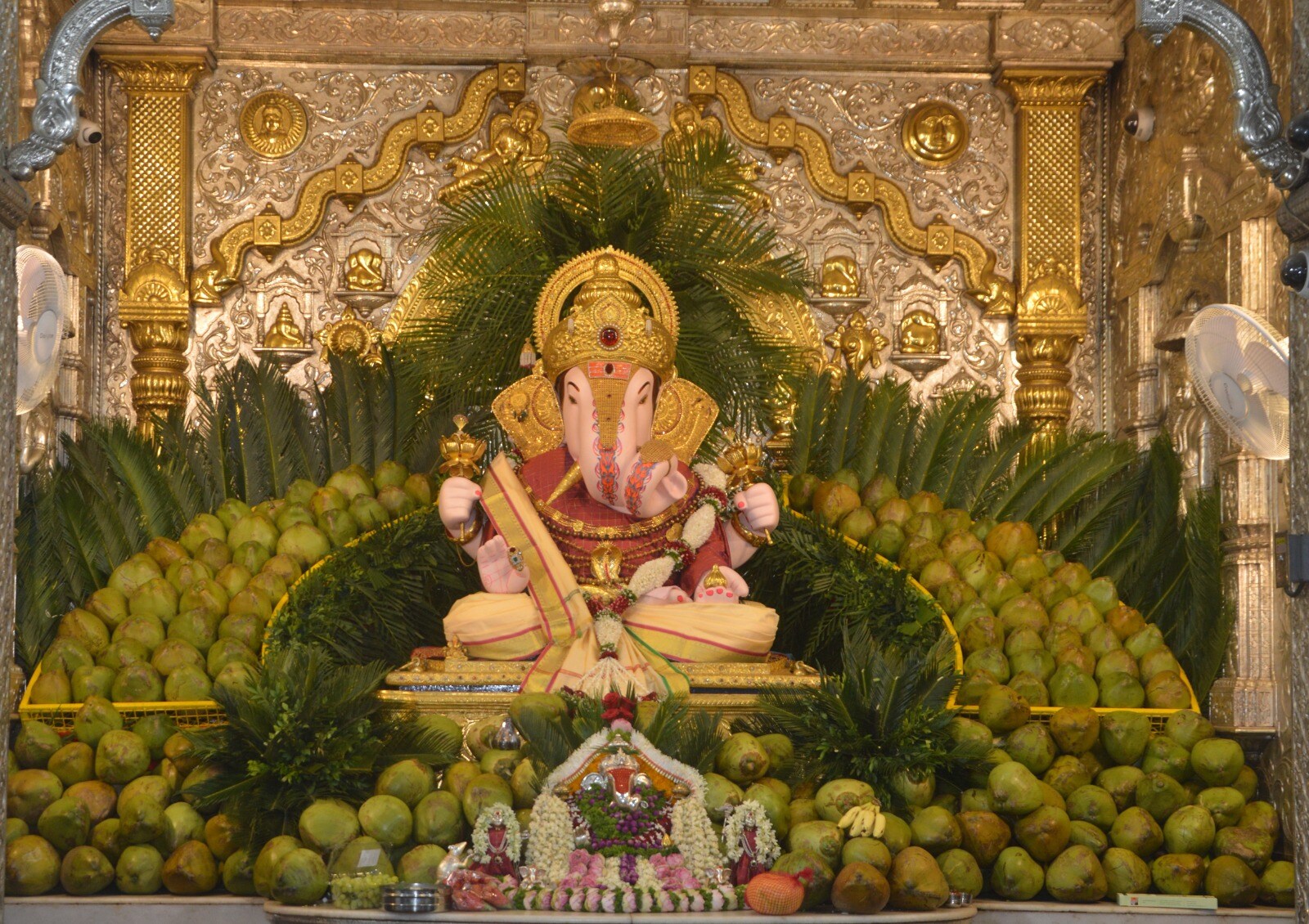 Shreemant Dagadusheth Halwai Ganapati Pune