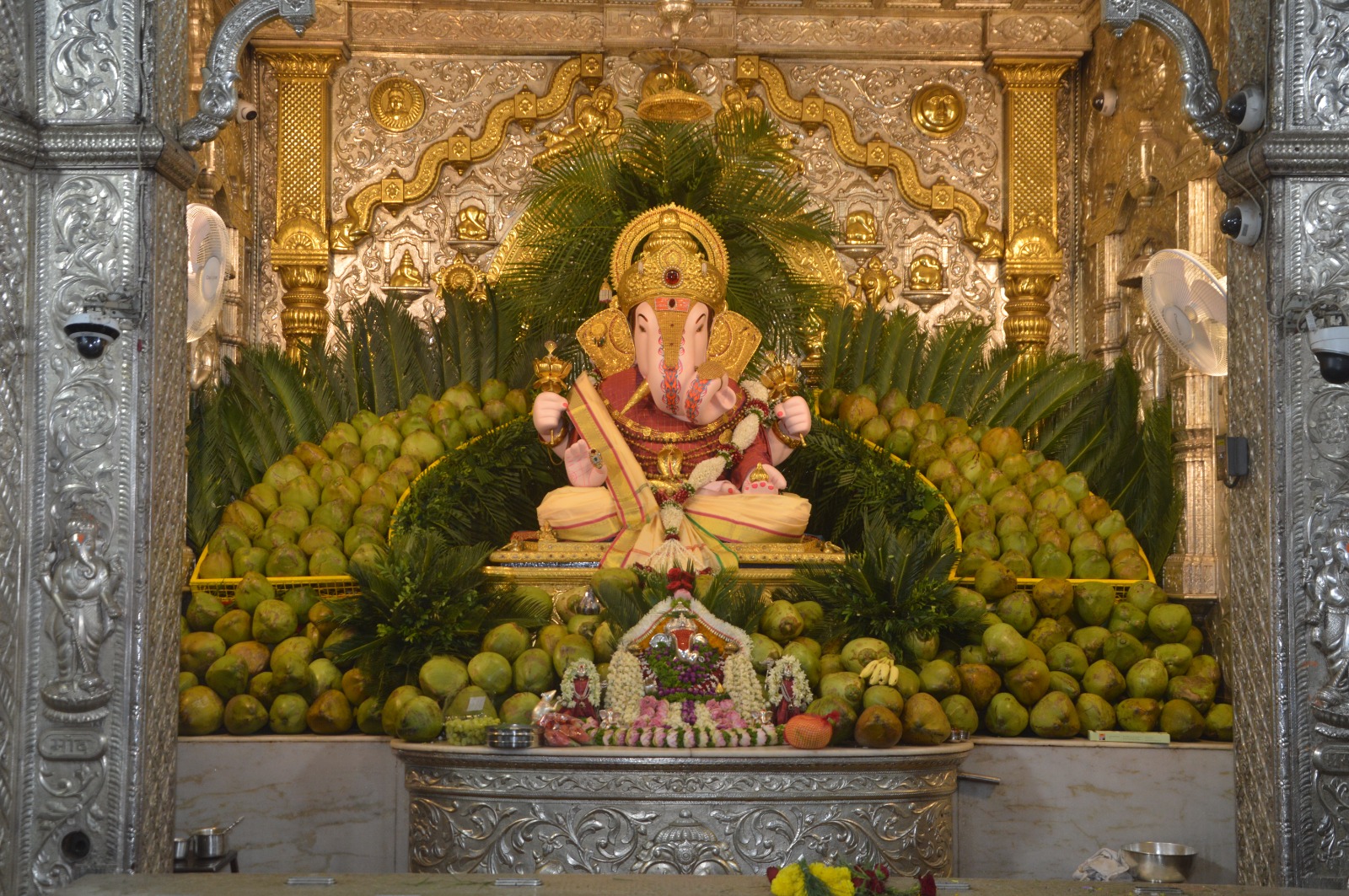 Shreemant Dagadusheth Halwai Ganapati Pune