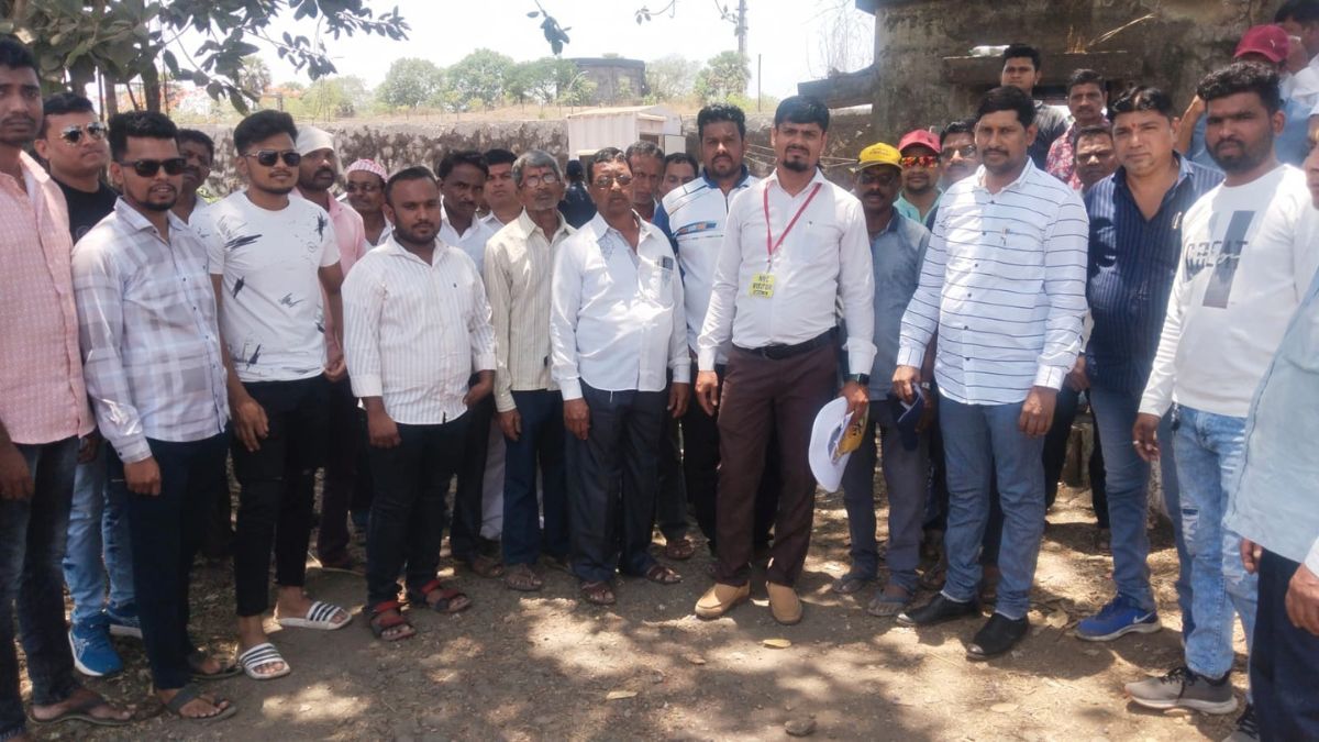 Villagers blocked the survey of Murbad railway