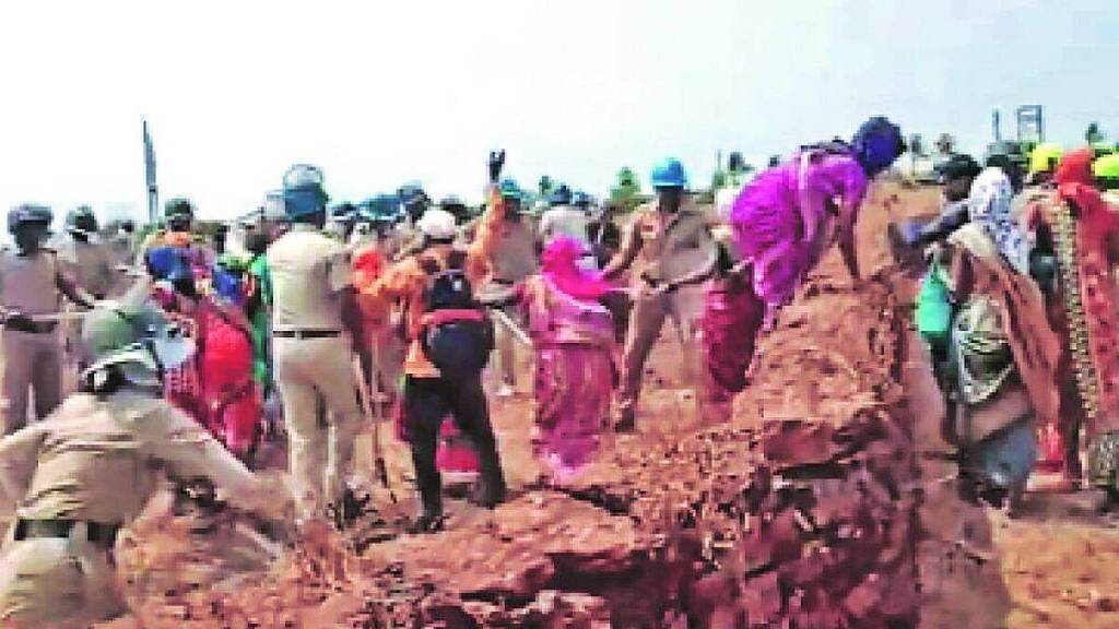 protest against refinery project in konkan