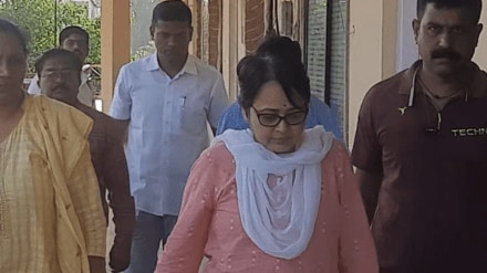 three arrested female officer bribe nashik