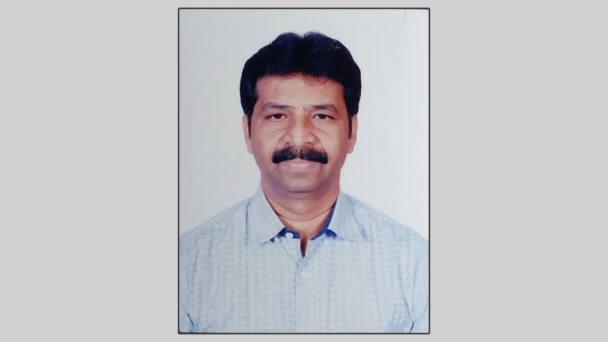 district deputy registrar satish khare suspended bribe