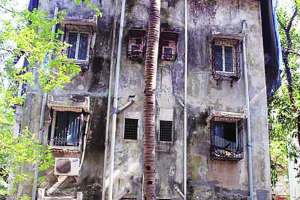dangerous buildings in navi mumbai municipal corporation zone