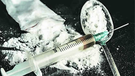 customs department chased accused satara lonavala seized methamphetamine drug rs 5 crore