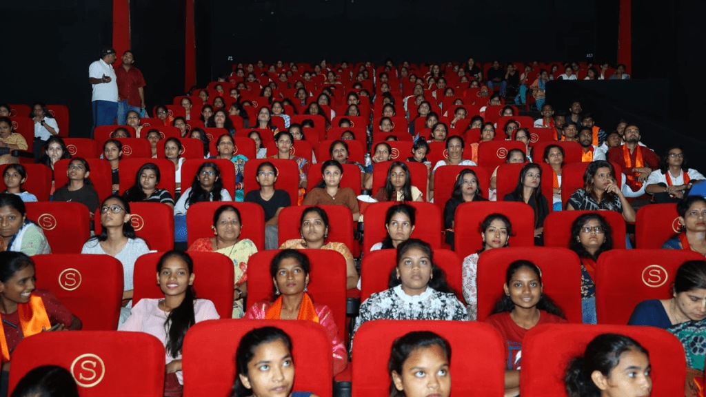 crowd women watch the kerala story free movie kalyan