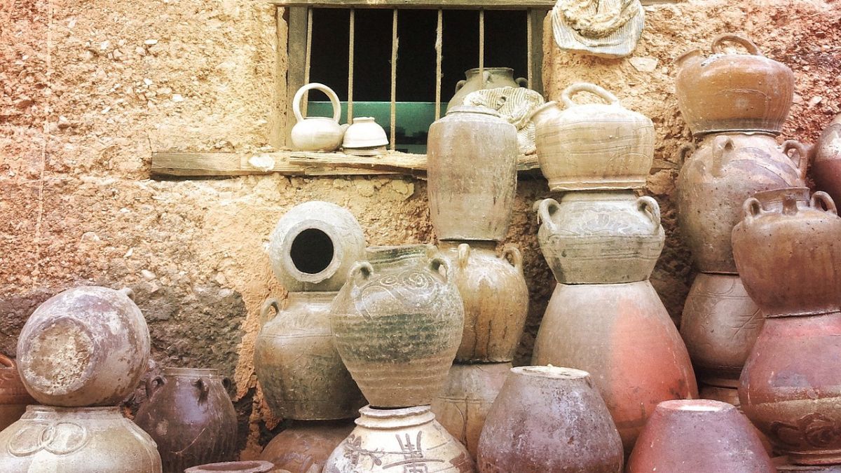 जुना माठ देऊ शकतो फ्रिज सारखे थंड पाणी! हे ४ सोपे उपाय वापरून पाहा, कडक