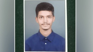 mustafa chandrapur secured first rank JEE exam vidarbha