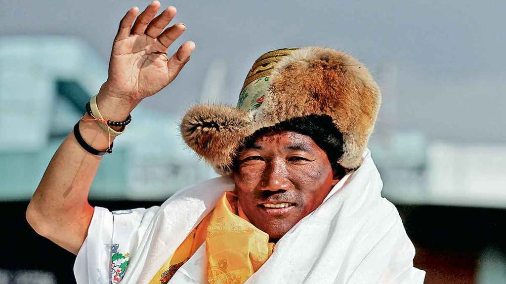 kami rita sherpa climbs everest for the 28th time
