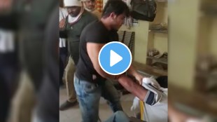 youth beaten mahavitaran employee