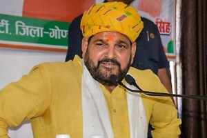 After 2 statements against him minor withdraws charges against WFI chief Brij Bhushan