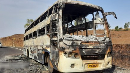 Bus gutted in fire at Mangiri Ghat