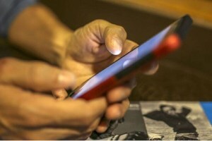 kerala government give free internet service in bpl families