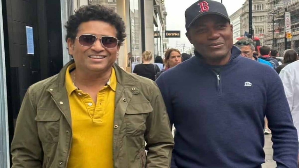Cricket legends Sachin Tendulkar-Brian Lara met in the streets of London fans made funny comments