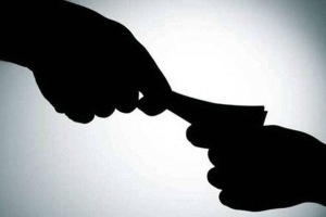 anti corruption department detained gramsevak accepting bribe nashik