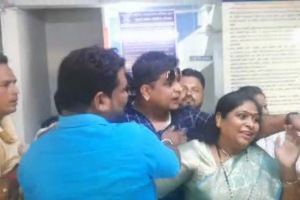 Women shivsena Shinde group fight front guardian minister office bearers