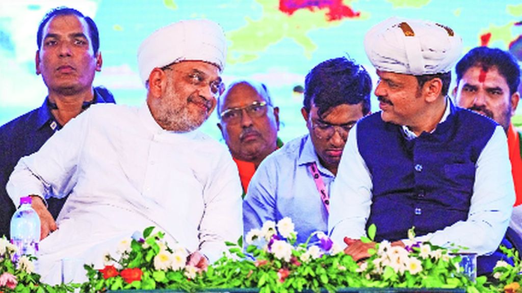 dv amit shah fadanvis