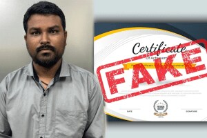 pune police arrested broker selling fake certificates